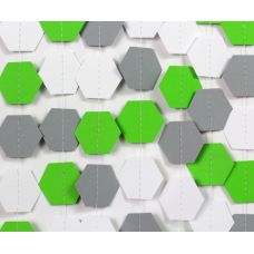 Гирлянда фигурная из шестигранников. Зеленый, серый, белый цвет